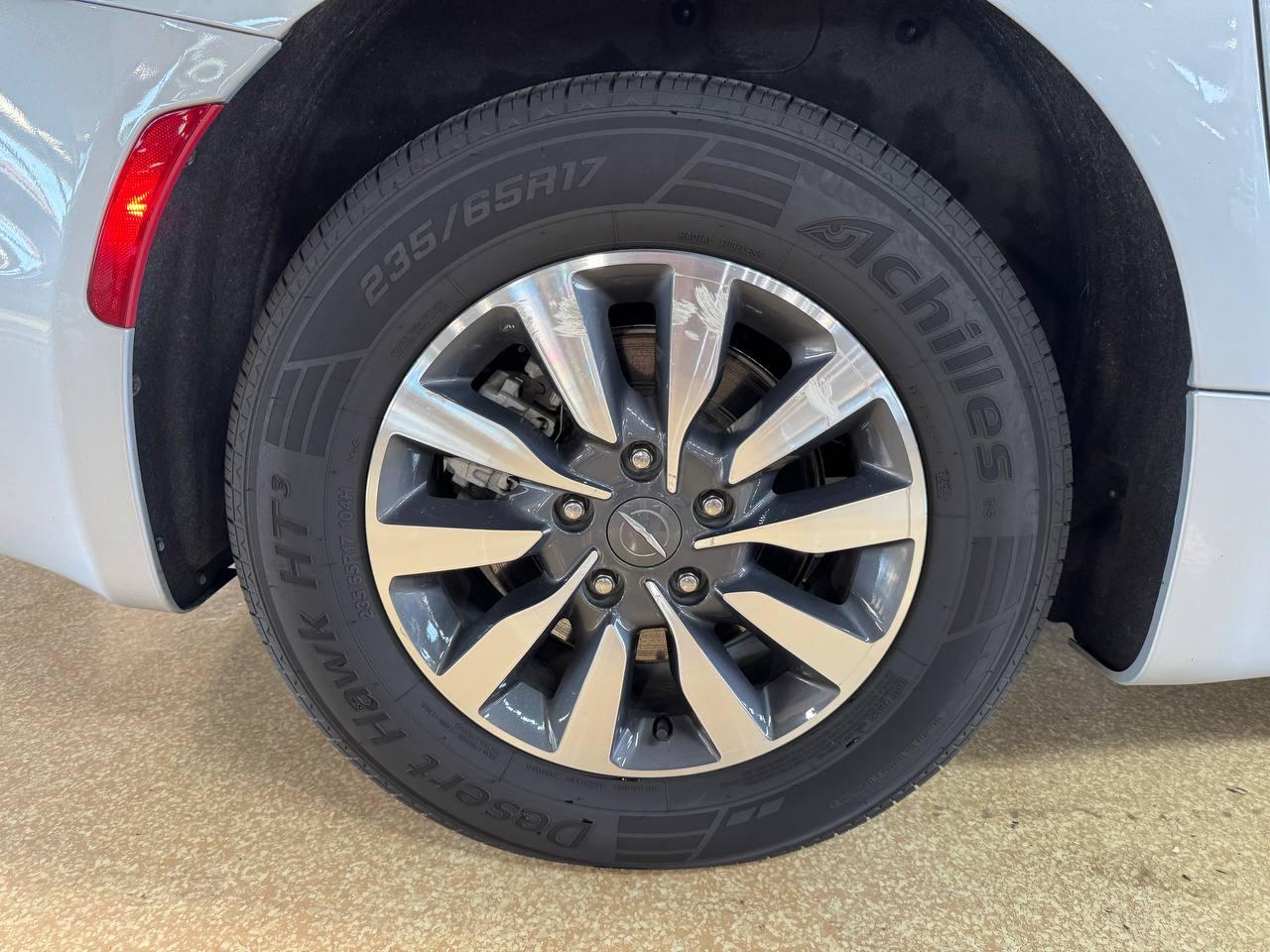 Chrysler Pacifica Hybrid Touring L FWD 2023