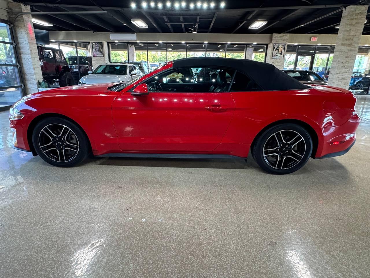 Ford Mustang EcoBoost Convertible 2023