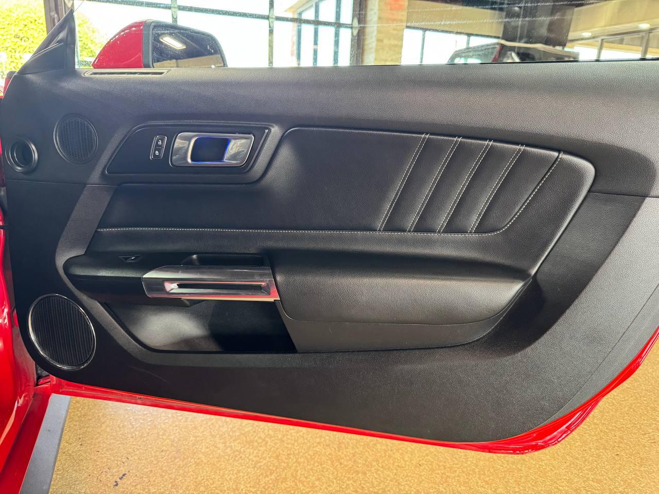 Ford Mustang EcoBoost Convertible 2023