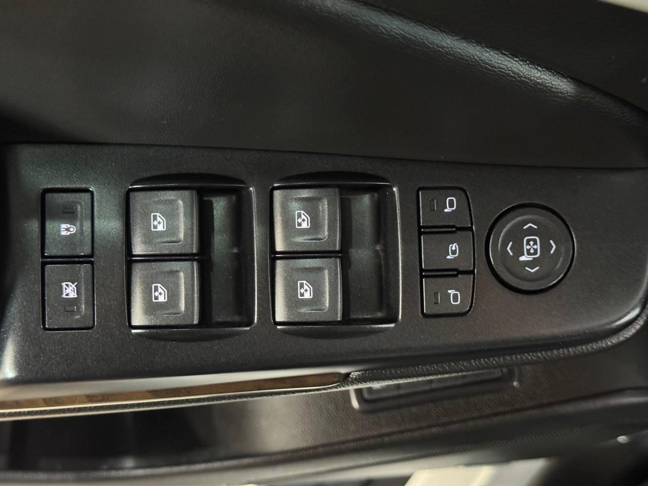GMC Yukon 2WD 4dr Denali 2018