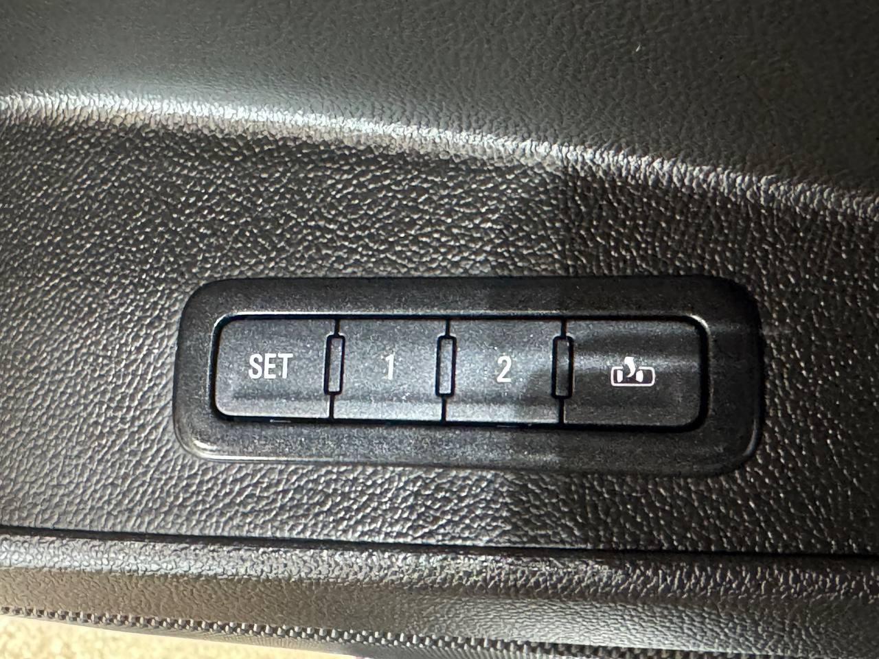 GMC Yukon 2WD 4dr Denali 2018