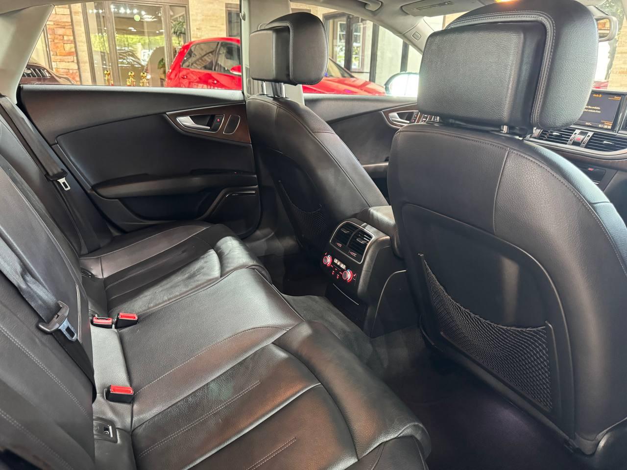 Audi A7 4dr HB quattro 3.0 Premium Plus 2016
