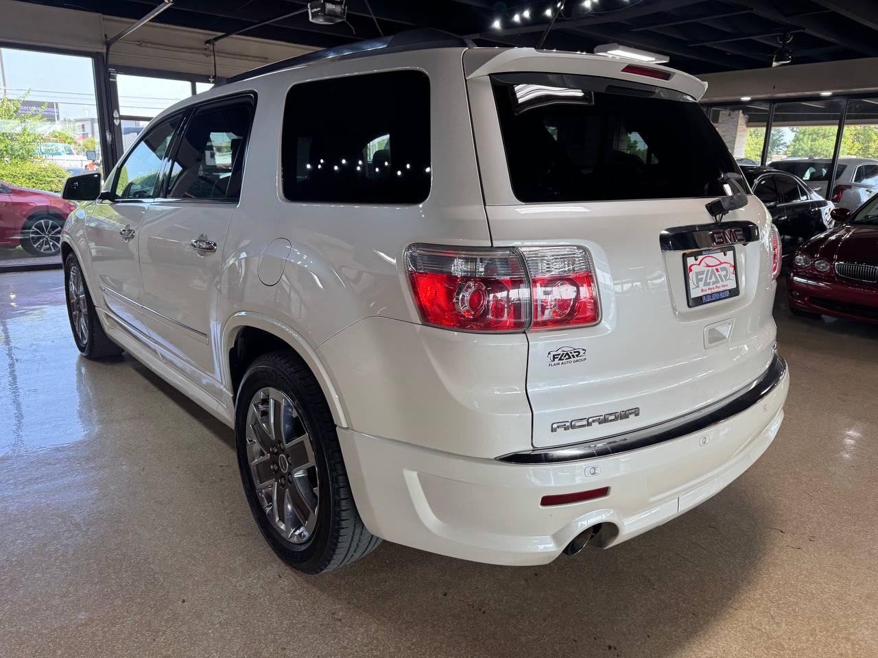 GMC Acadia AWD 4dr Denali 2012