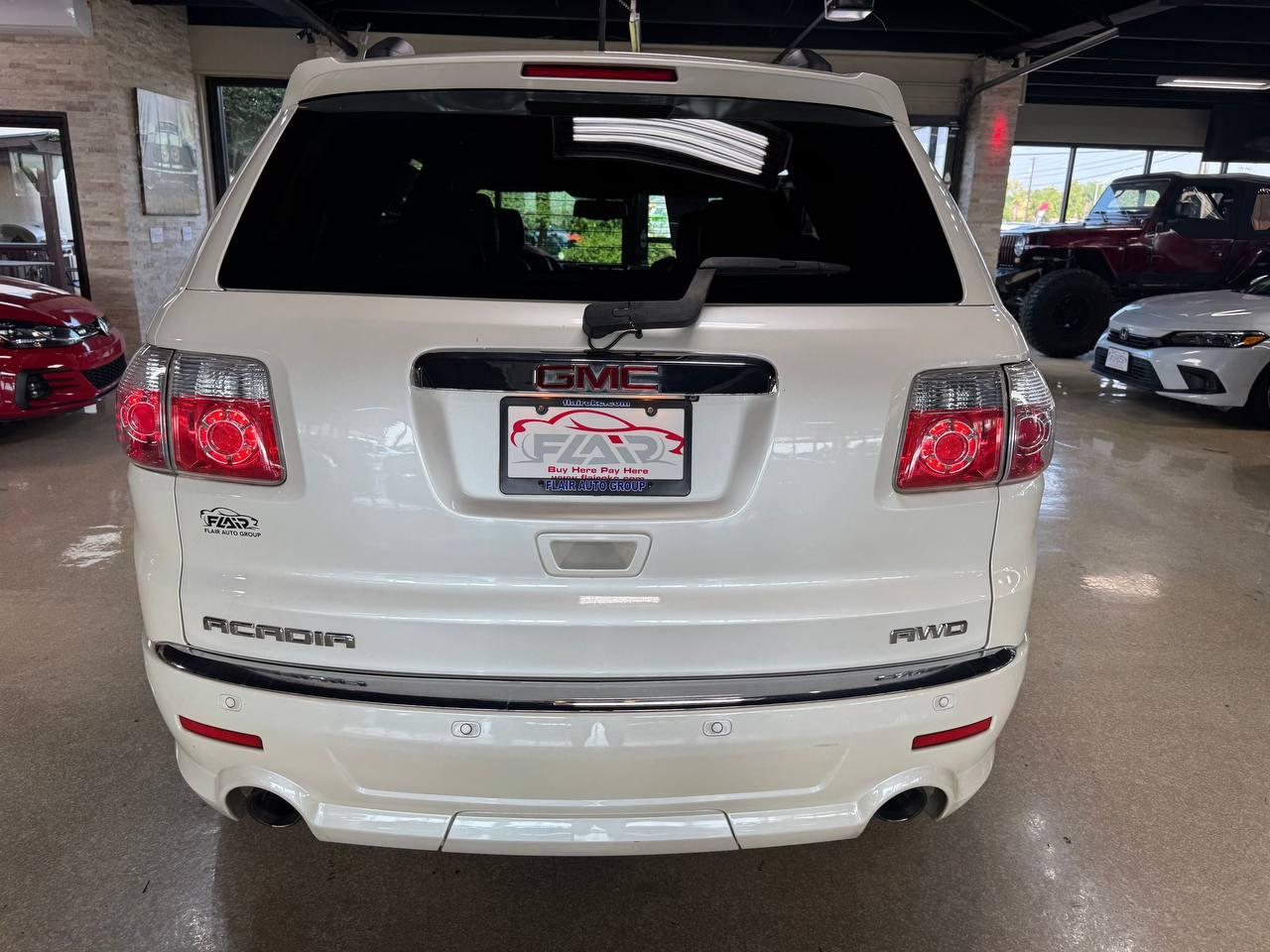GMC Acadia AWD 4dr Denali 2012