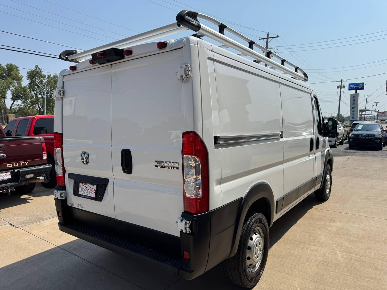RAM ProMaster Cargo Van 1500 Low Roof 136" WB 2023