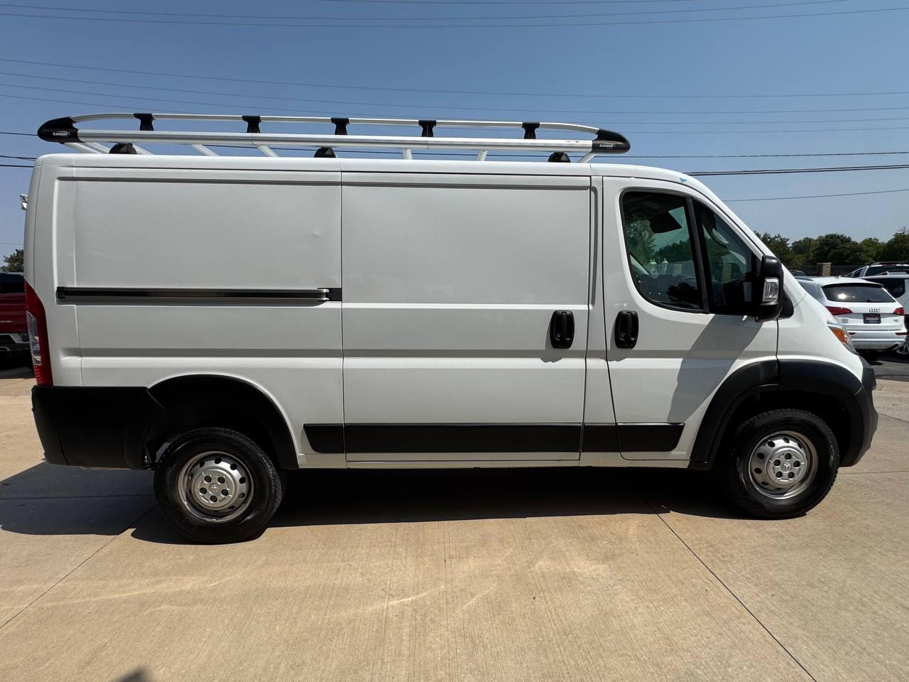 RAM ProMaster Cargo Van 1500 Low Roof 136" WB 2023