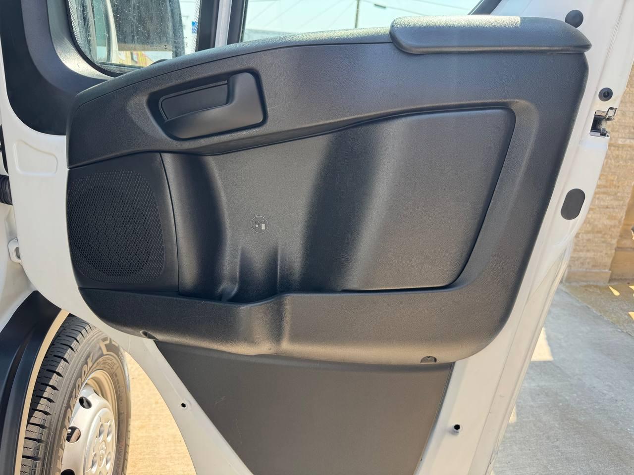 RAM ProMaster Cargo Van 1500 Low Roof 136" WB 2023