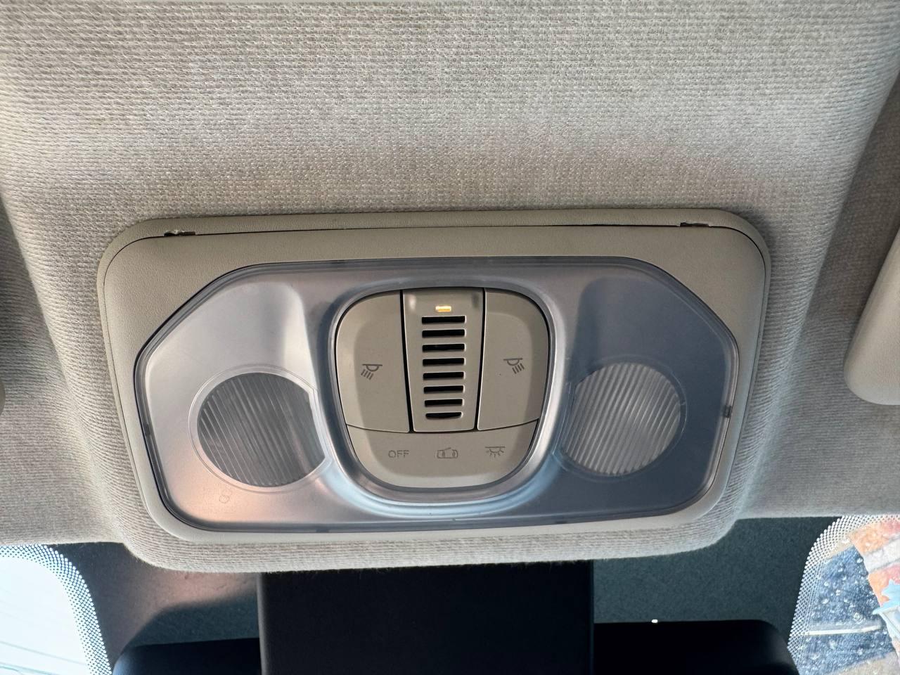 RAM ProMaster Cargo Van 1500 Low Roof 136" WB 2023