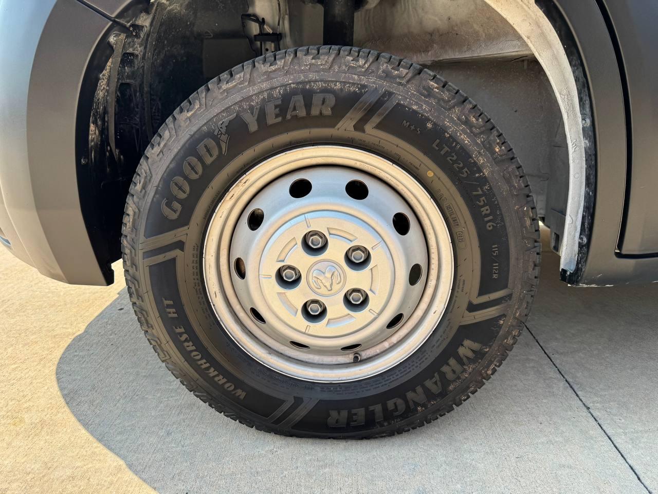 RAM ProMaster Cargo Van 1500 Low Roof 136" WB 2023