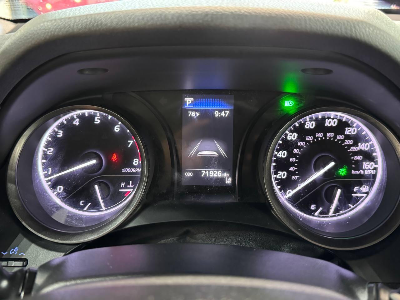 Toyota Camry SE Auto (Natl) 2022