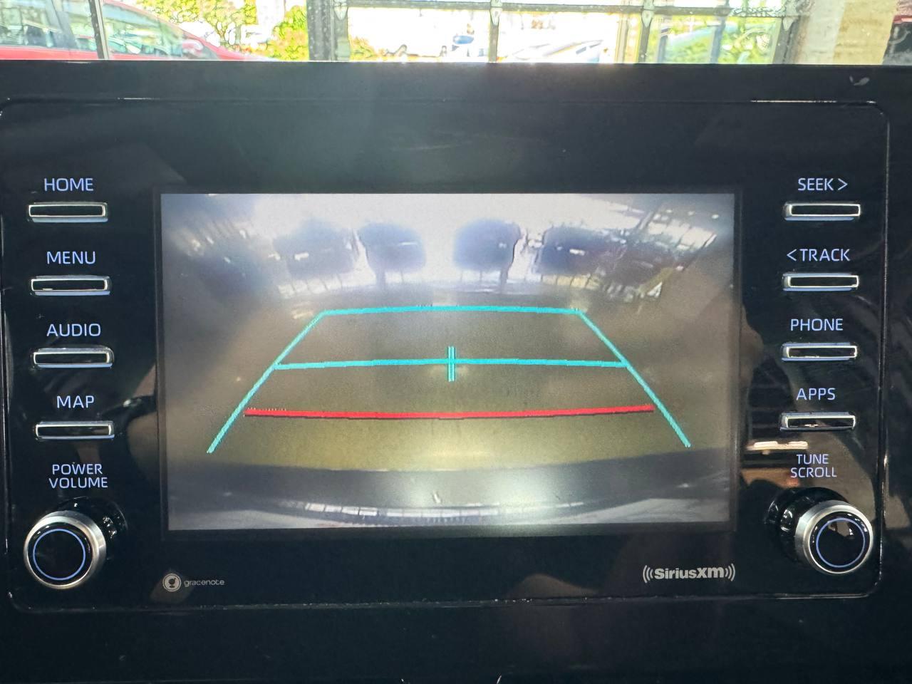 Toyota Camry SE Auto (Natl) 2022