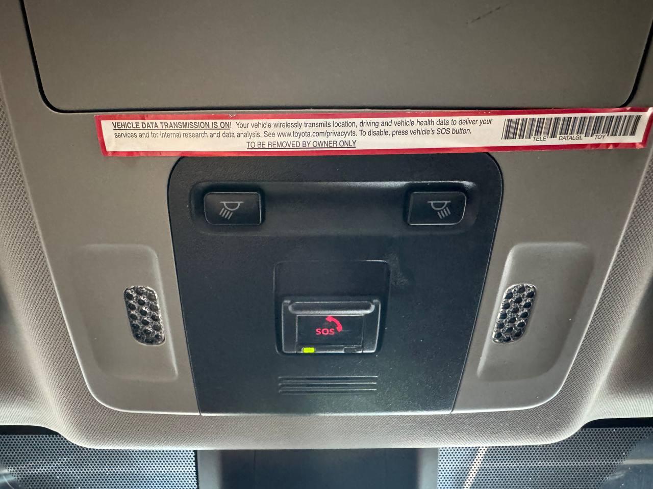 Toyota Camry SE Auto (Natl) 2022
