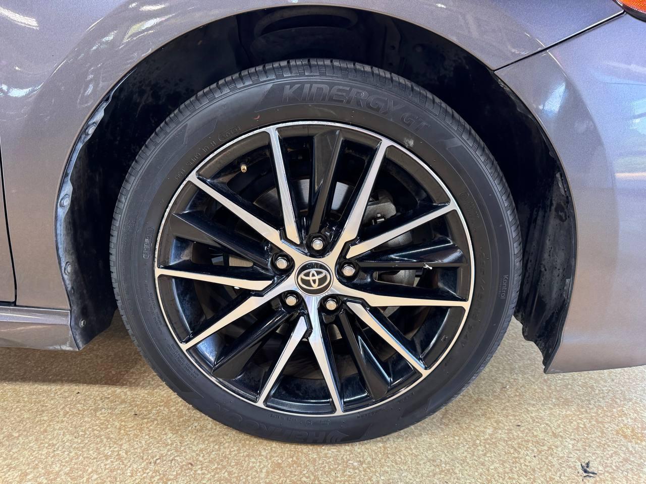 Toyota Camry SE Auto (Natl) 2022