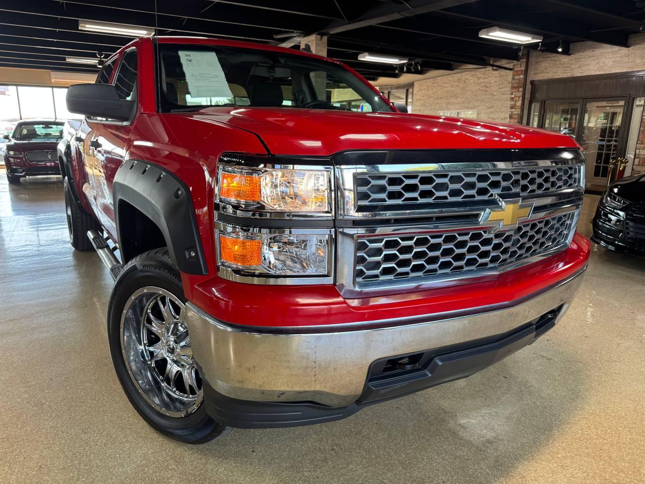 2014 Chevrolet Silverado 1500 4WD Crew Cab 143.5" LT w/1LT