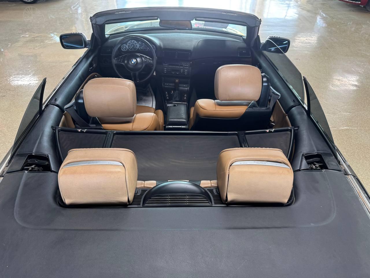 BMW 330Ci photo 36