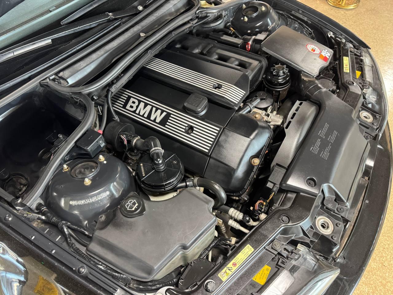 BMW 330Ci photo 37