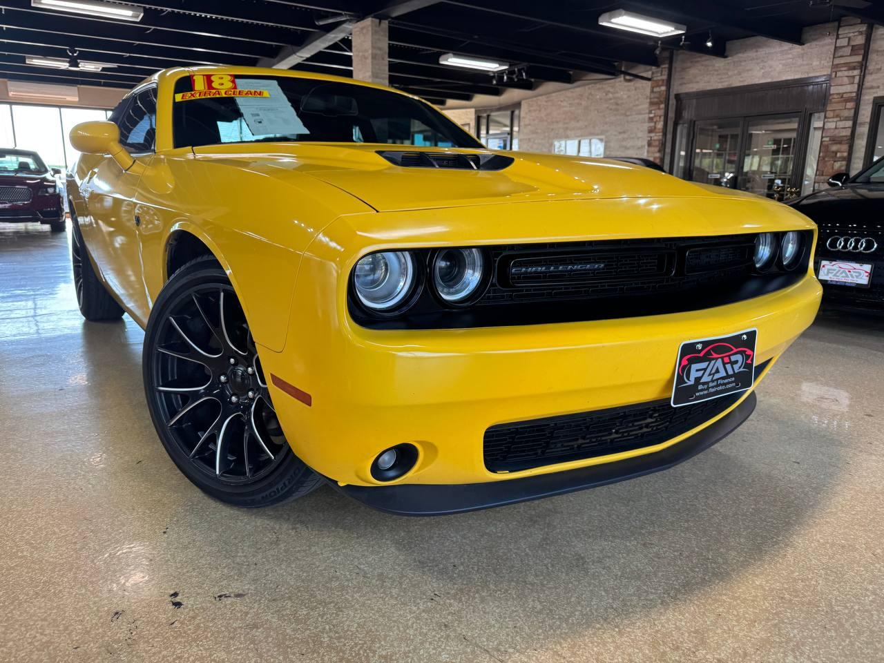 2018 Dodge Challenger SXT RWD