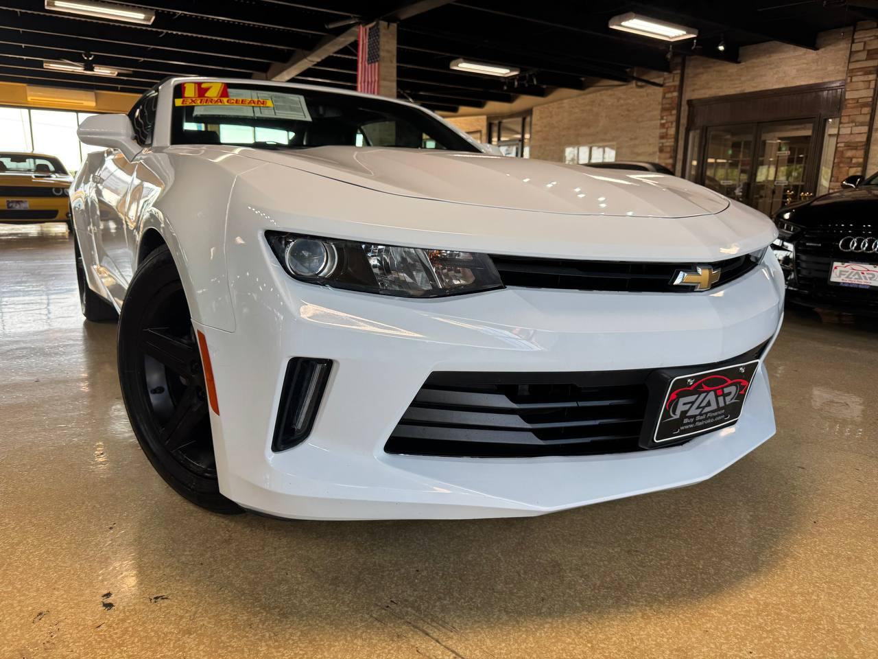 2017 Chevrolet Camaro 2dr Conv 2LT