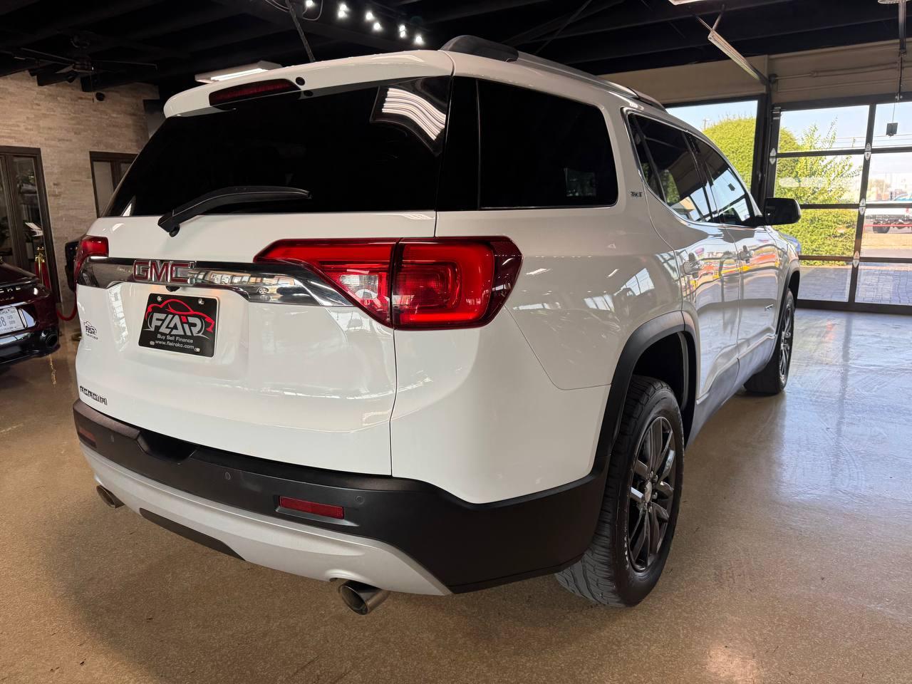 GMC Acadia FWD 4dr SLT w/SLT-1 2019