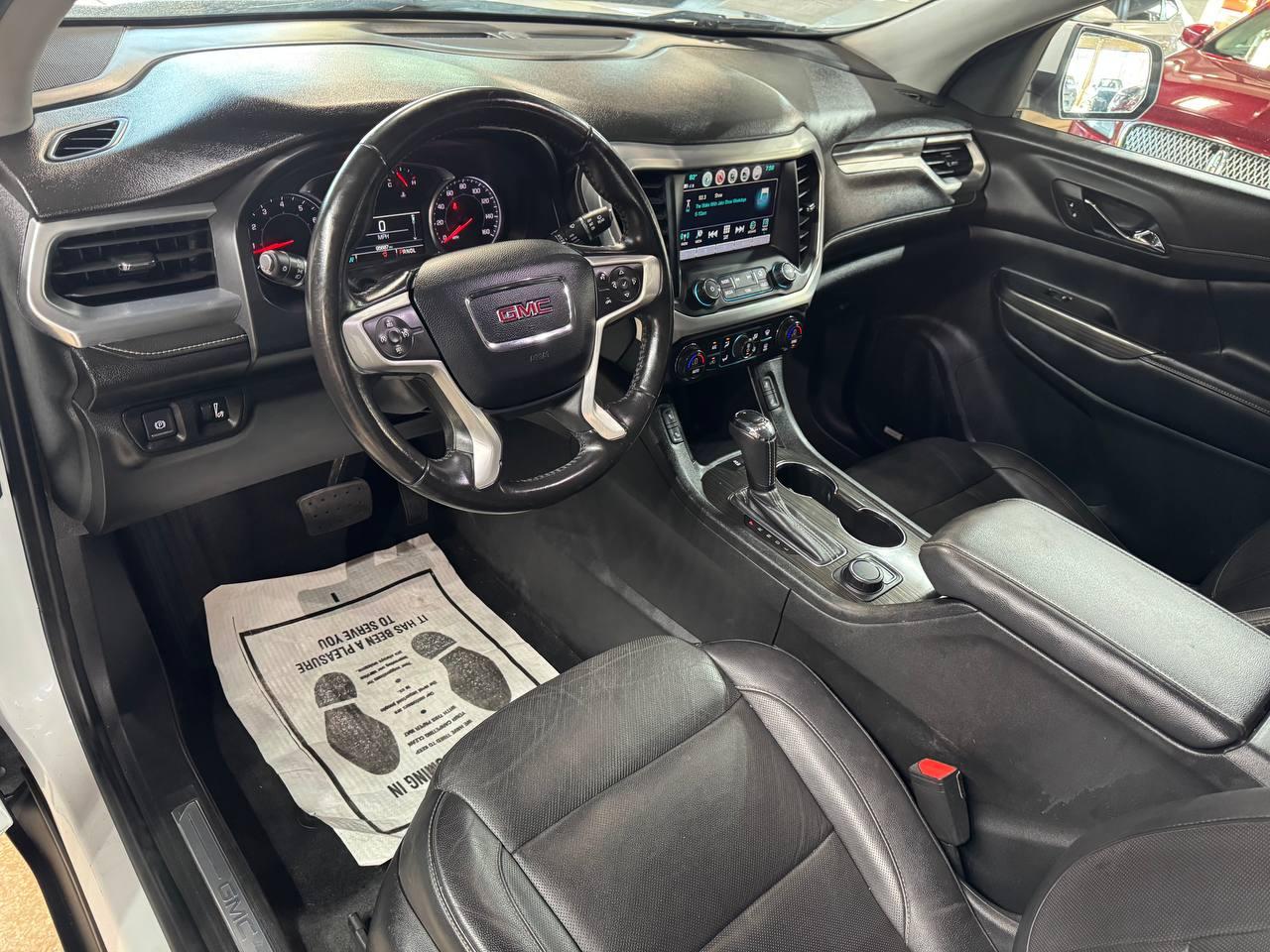 GMC Acadia FWD 4dr SLT w/SLT-1 2019