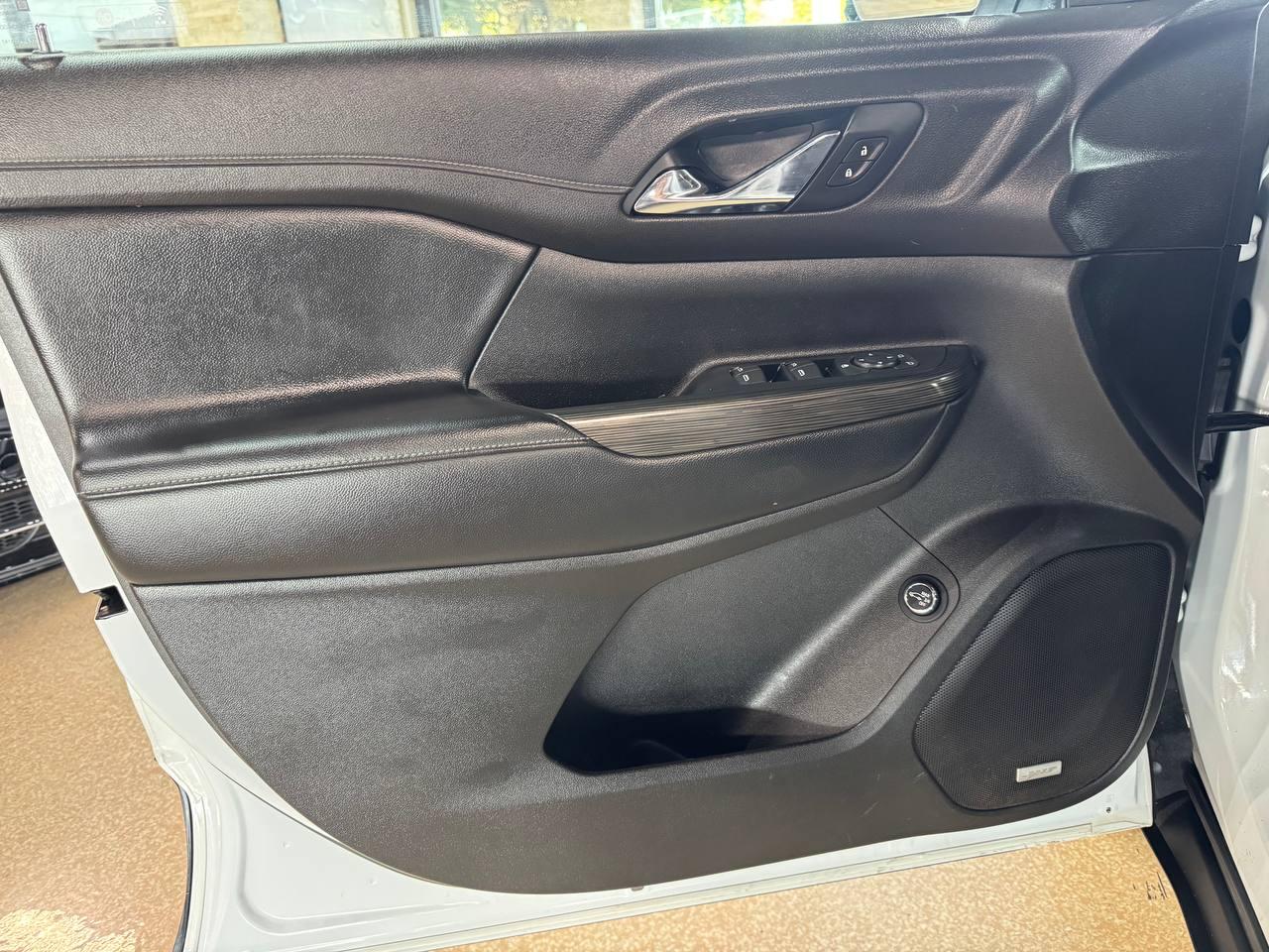 GMC Acadia FWD 4dr SLT w/SLT-1 2019