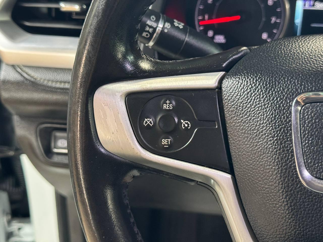GMC Acadia FWD 4dr SLT w/SLT-1 2019