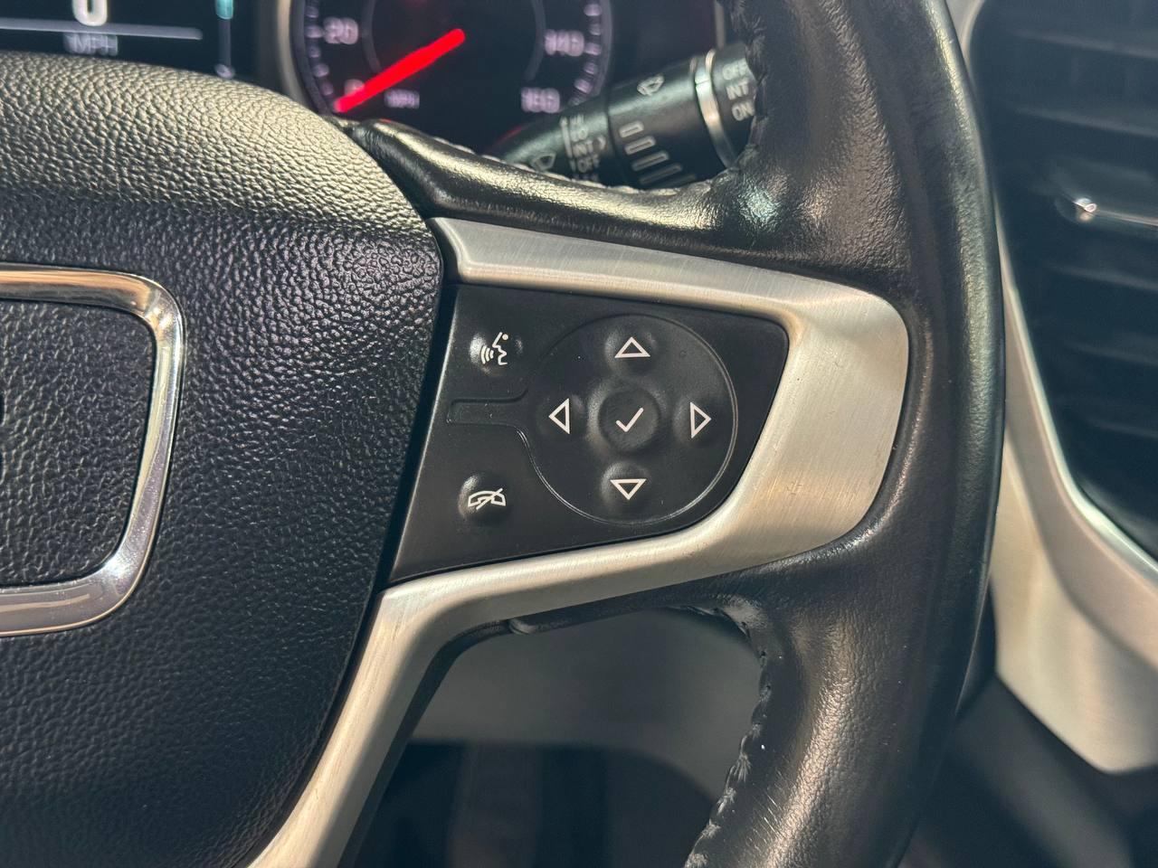 GMC Acadia FWD 4dr SLT w/SLT-1 2019