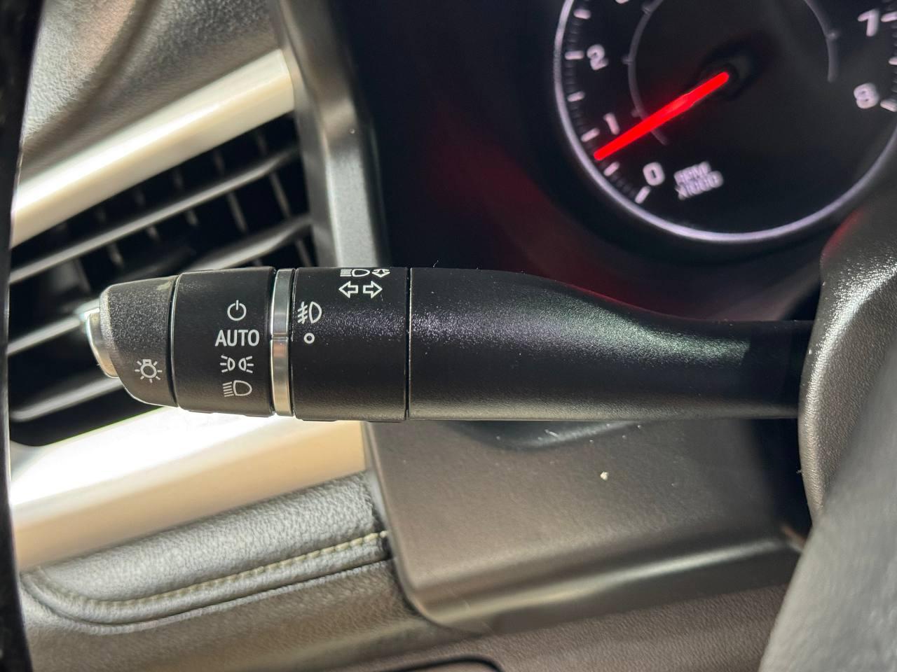 GMC Acadia FWD 4dr SLT w/SLT-1 2019