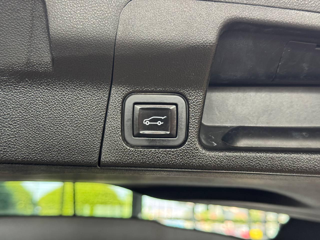 GMC Acadia FWD 4dr SLT w/SLT-1 2019