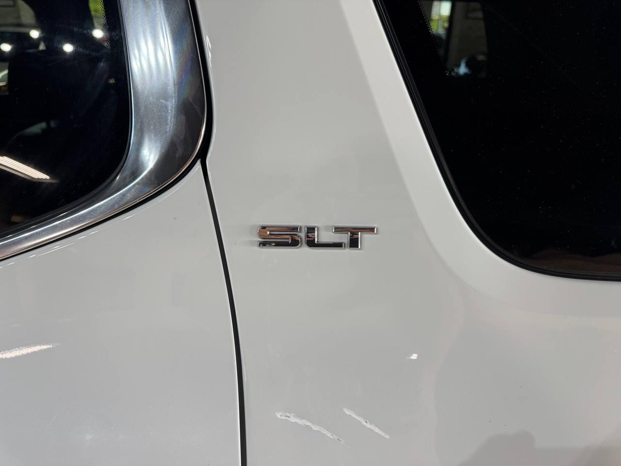 GMC Acadia FWD 4dr SLT w/SLT-1 2019