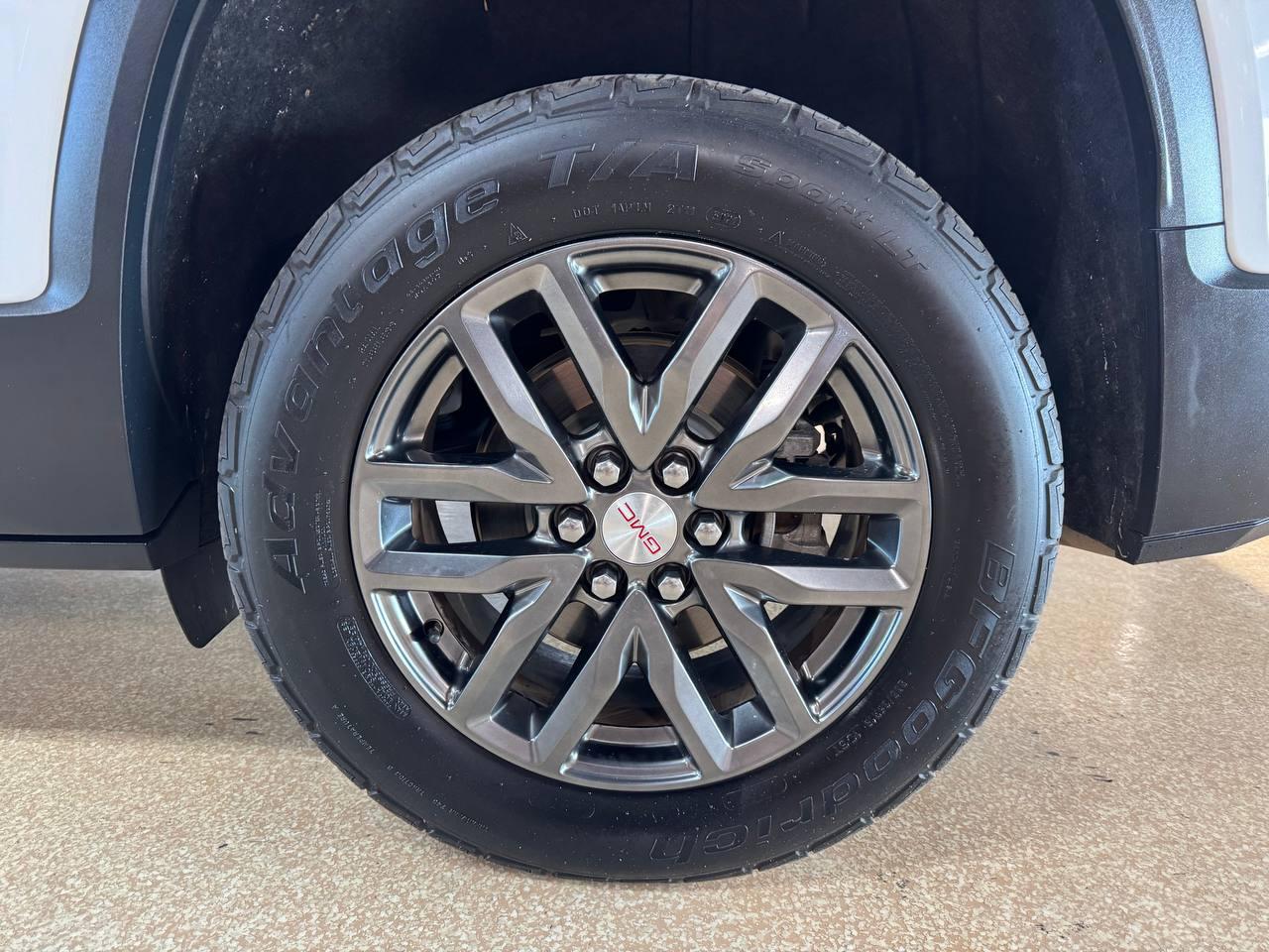 GMC Acadia FWD 4dr SLT w/SLT-1 2019