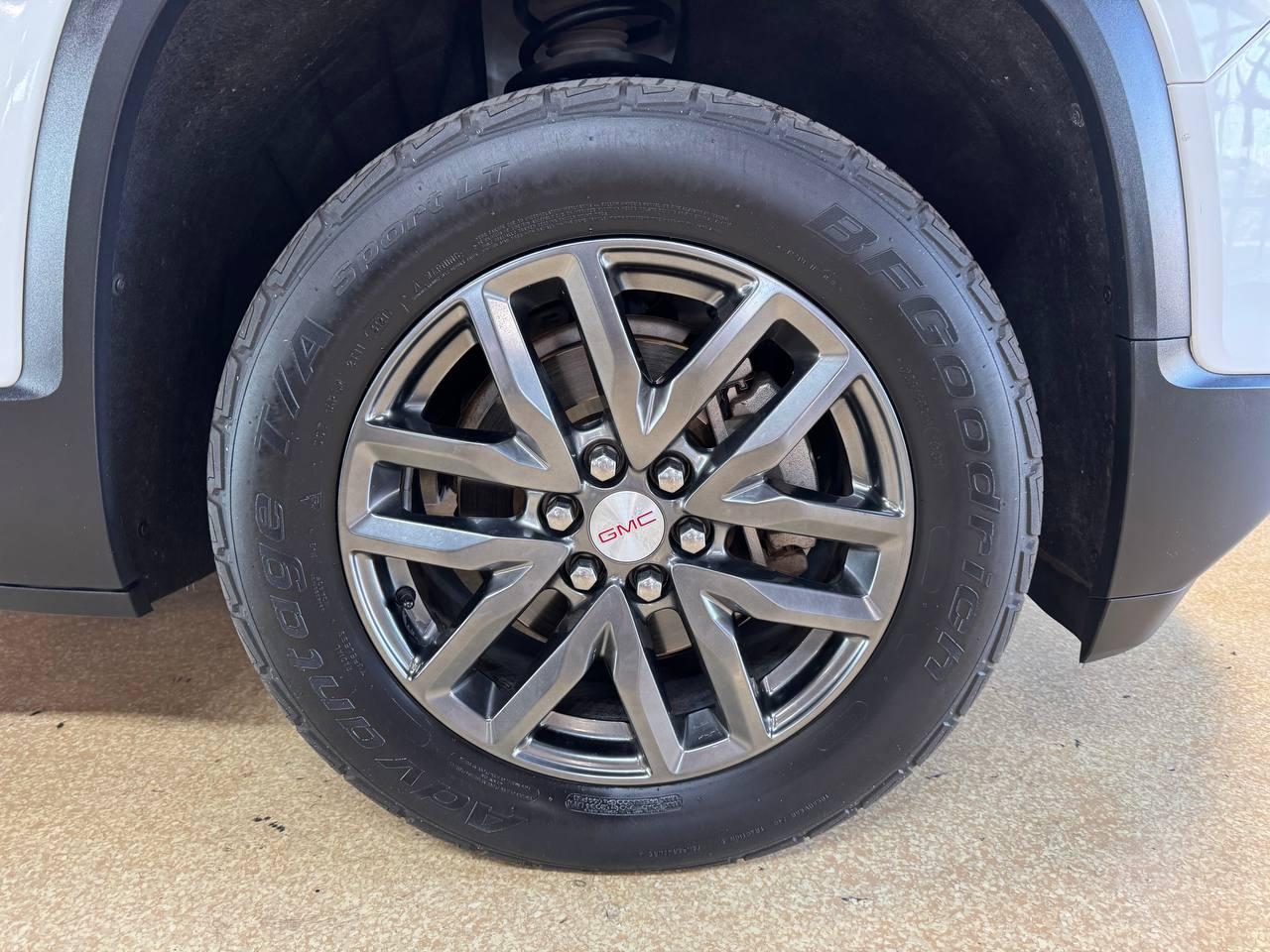 GMC Acadia FWD 4dr SLT w/SLT-1 2019