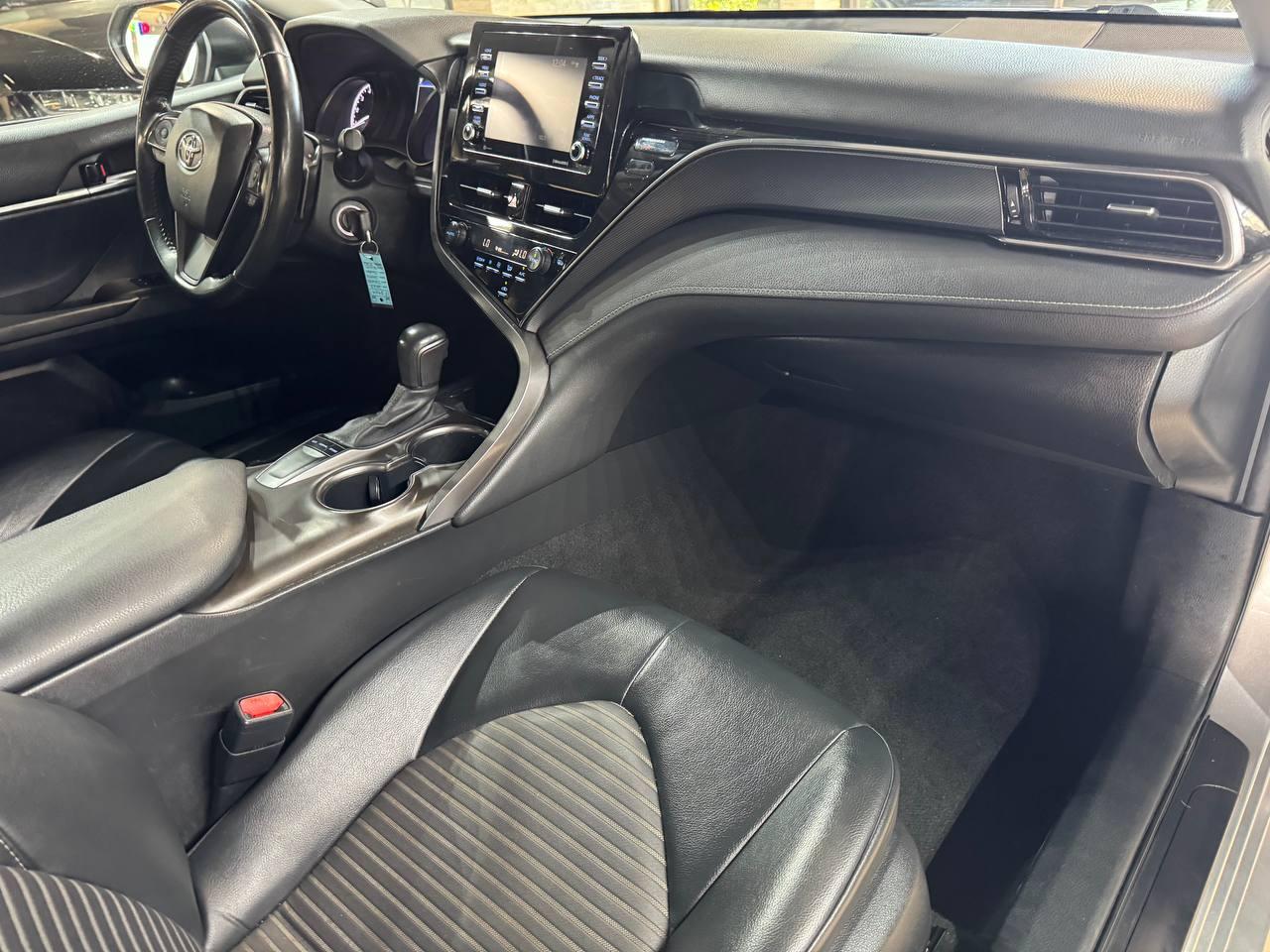 Toyota Camry SE Auto (Natl) 2023