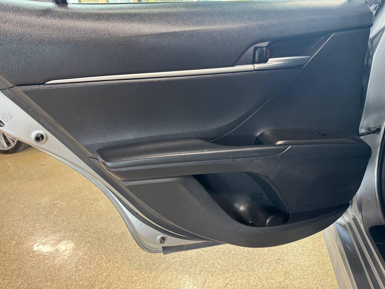 Toyota Camry SE Auto (Natl) 2023