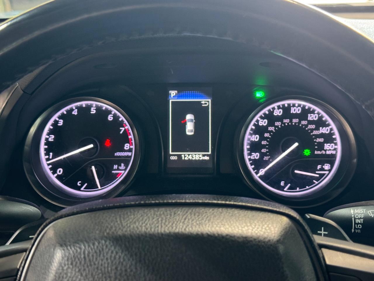 Toyota Camry SE Auto (Natl) 2023