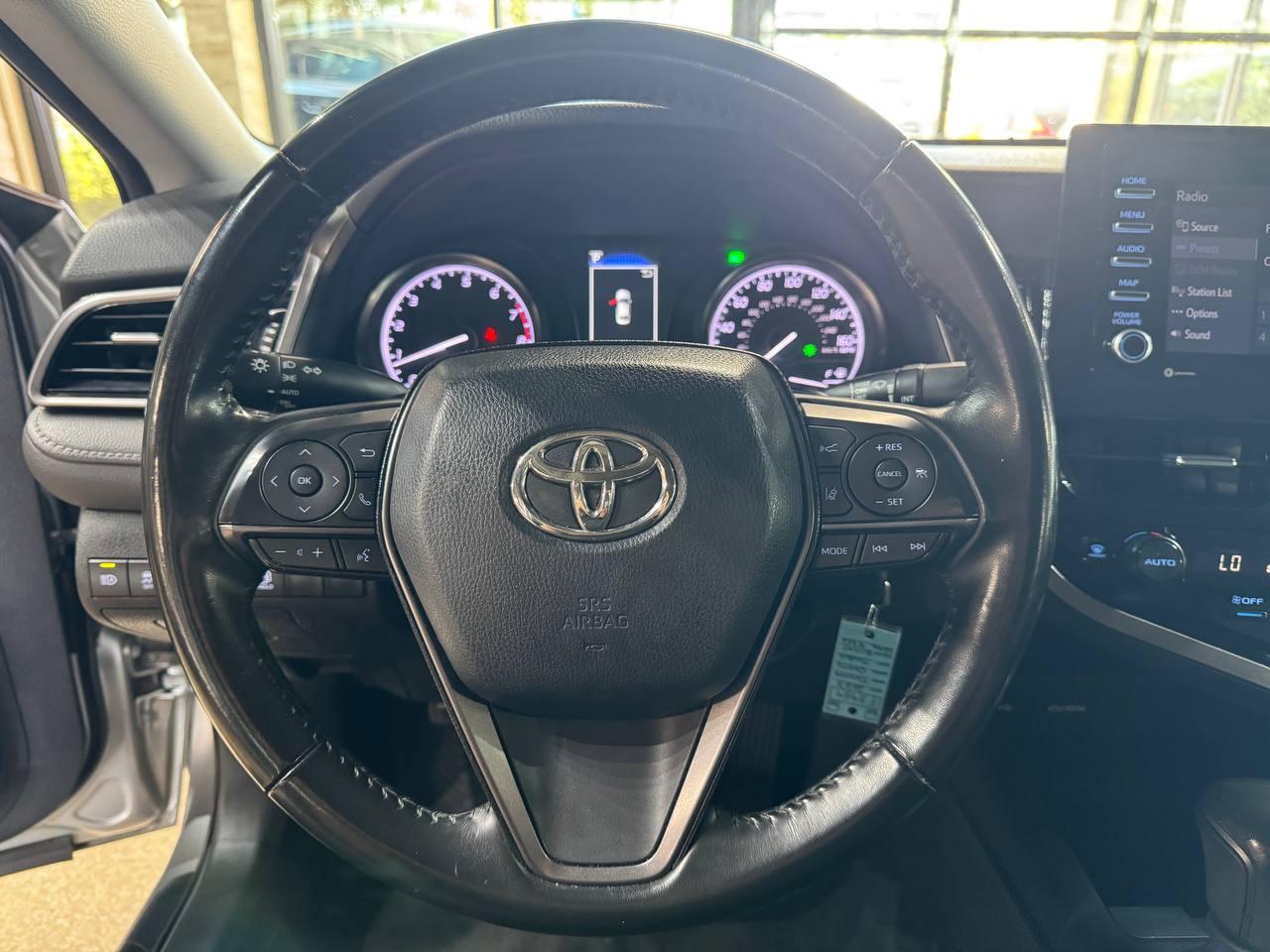 Toyota Camry SE Auto (Natl) 2023