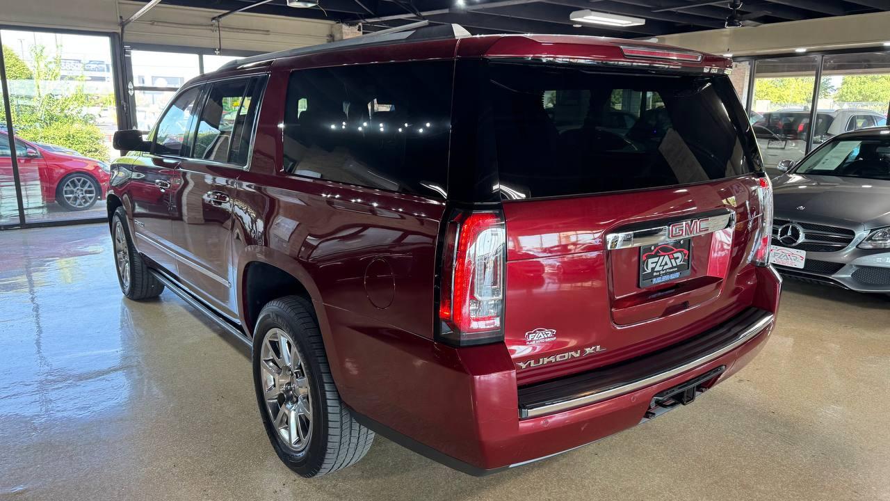GMC Yukon XL 4WD 4dr Denali 2016