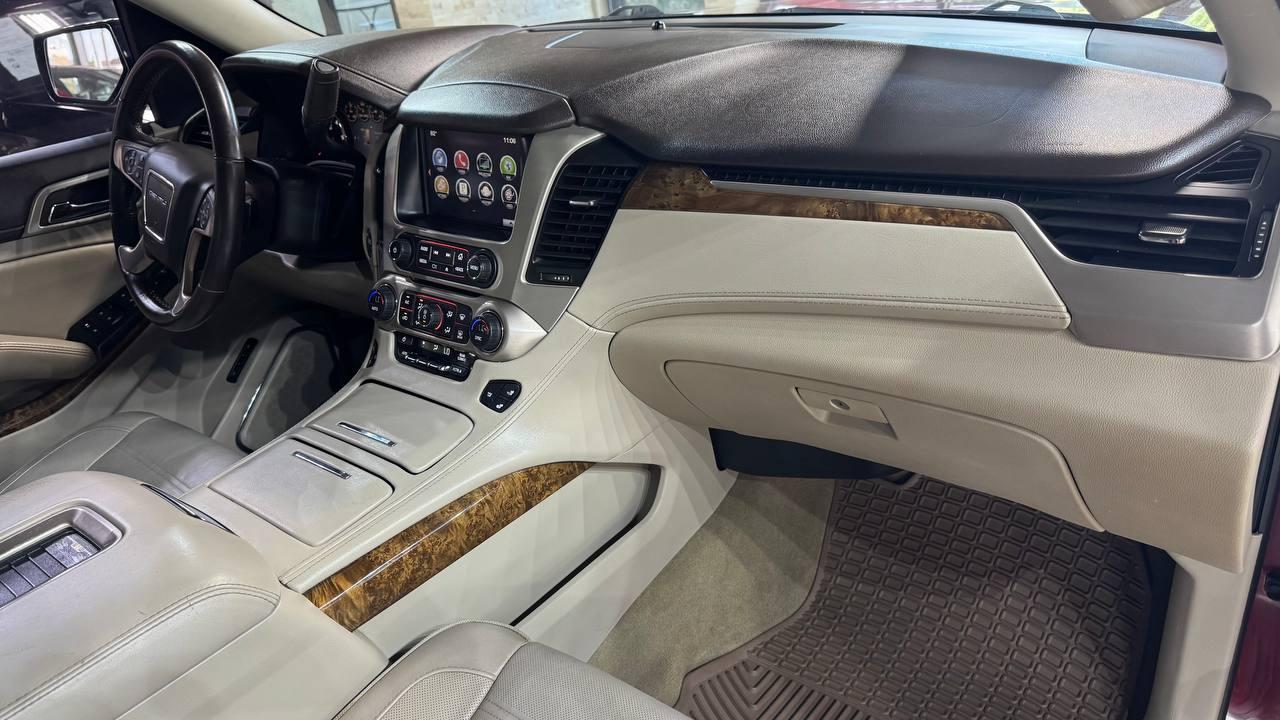 GMC Yukon XL 4WD 4dr Denali 2016