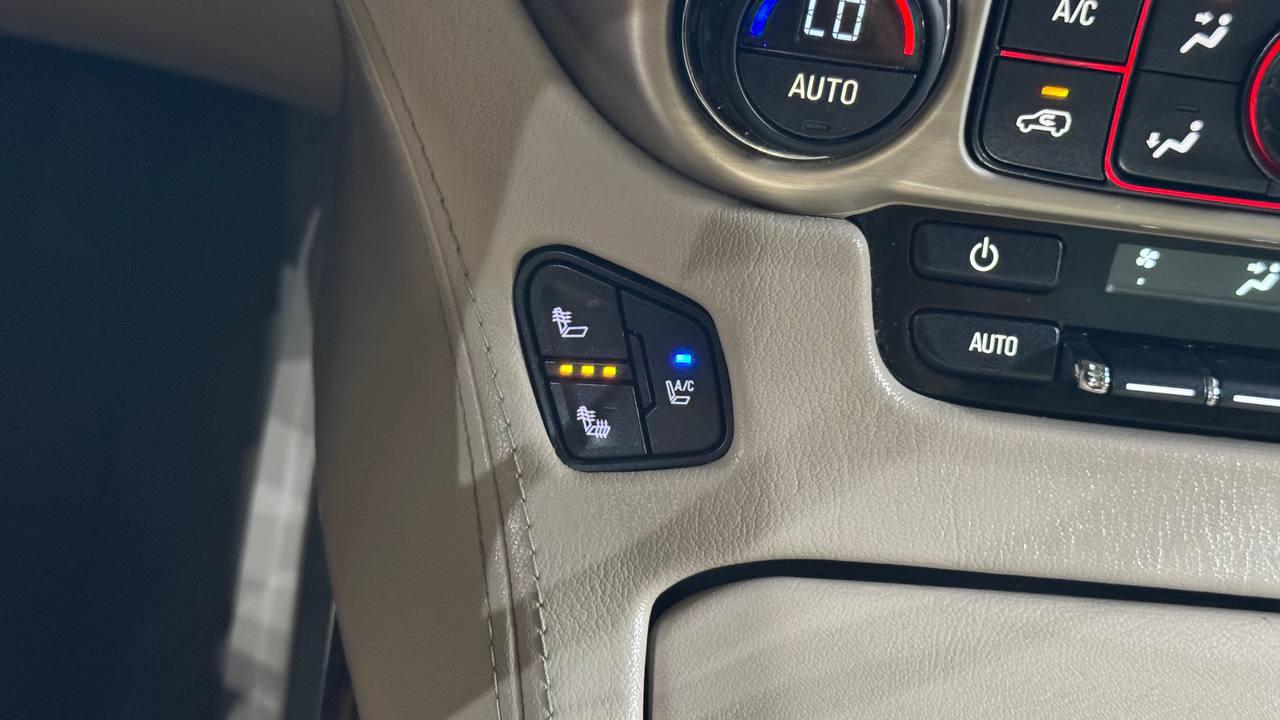 GMC Yukon XL 4WD 4dr Denali 2016