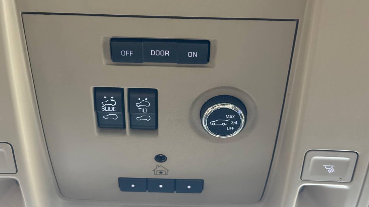 GMC Yukon XL 4WD 4dr Denali 2016