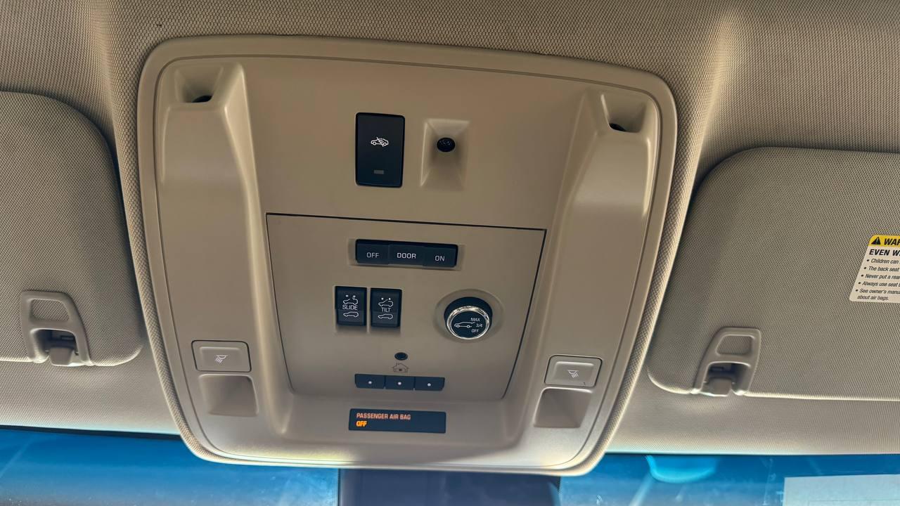 GMC Yukon XL 4WD 4dr Denali 2016