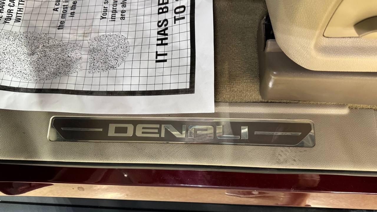 GMC Yukon XL 4WD 4dr Denali 2016