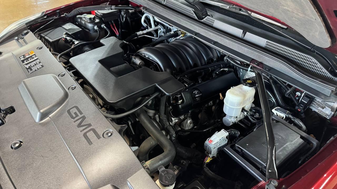 GMC Yukon XL 4WD 4dr Denali 2016