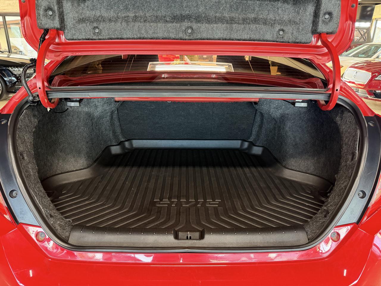 Honda Civic photo 18