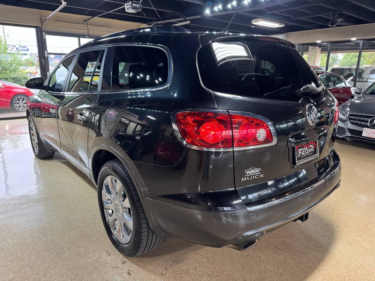 Buick Enclave AWD 4dr CXL-2 2011