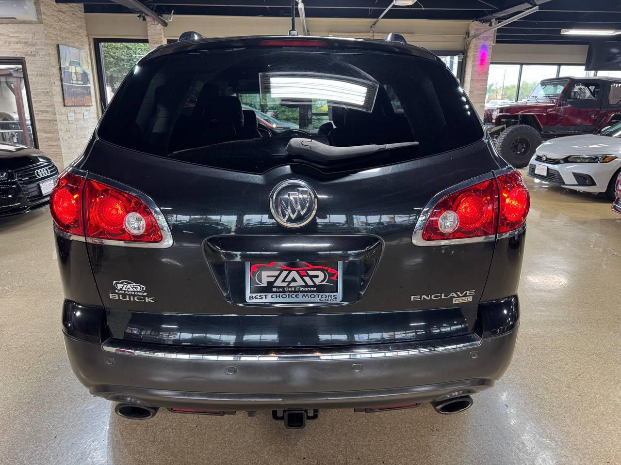 Buick Enclave AWD 4dr CXL-2 2011