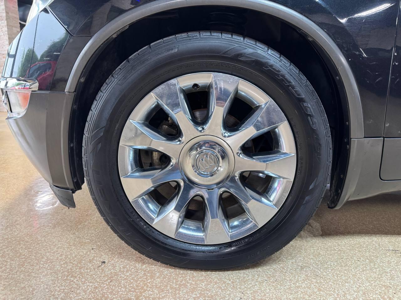 Buick Enclave AWD 4dr CXL-2 2011