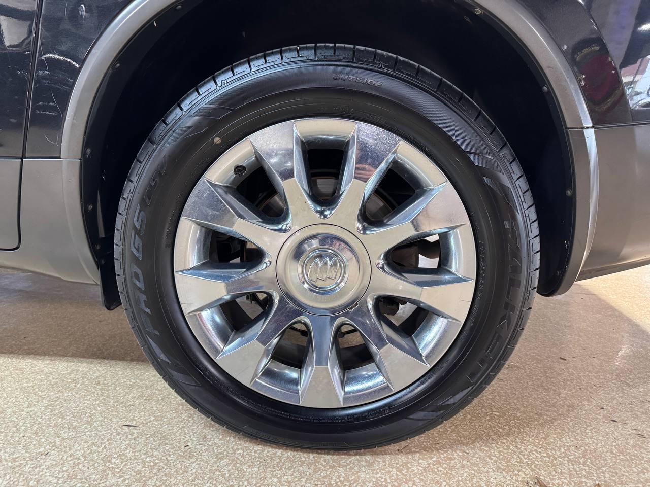 Buick Enclave AWD 4dr CXL-2 2011