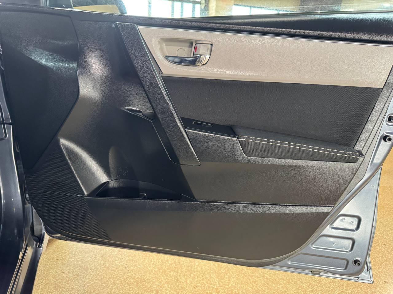 Toyota Corolla L CVT (Natl) 2019