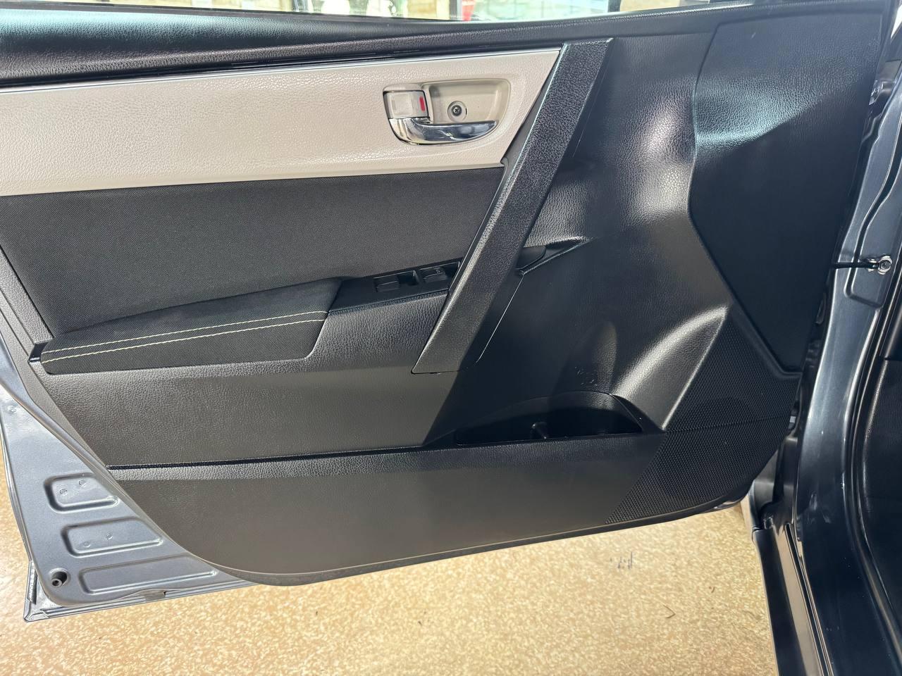 Toyota Corolla L CVT (Natl) 2019
